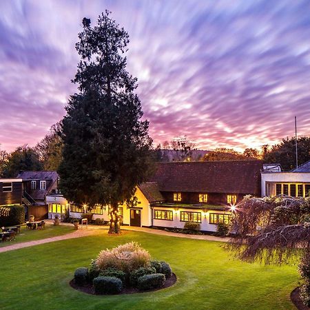 Sunday Box Hill Burford Bridge Hotel Dorking Buitenkant foto