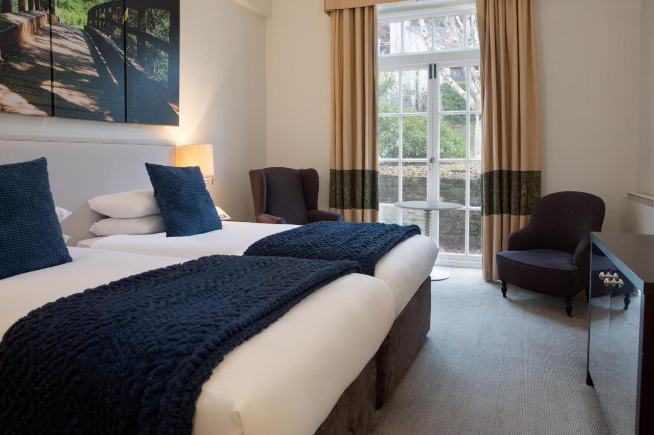 Sunday Box Hill Burford Bridge Hotel Dorking Buitenkant foto