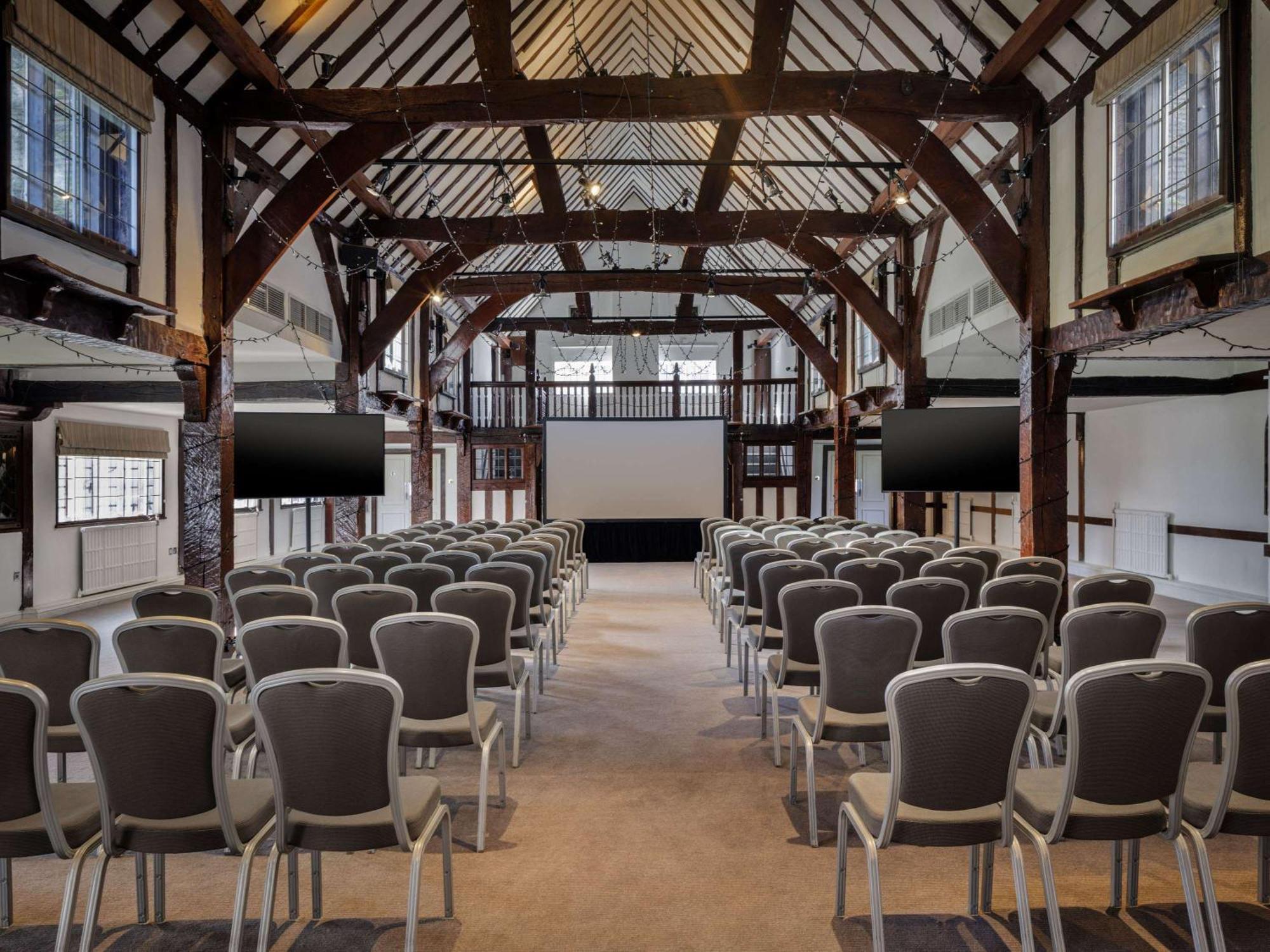 Sunday Box Hill Burford Bridge Hotel Dorking Buitenkant foto