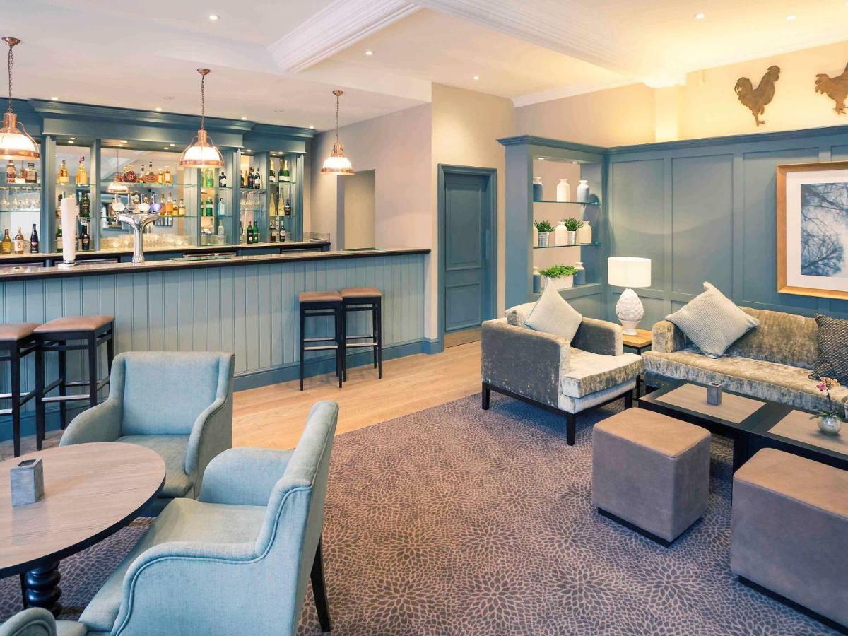Sunday Box Hill Burford Bridge Hotel Dorking Buitenkant foto